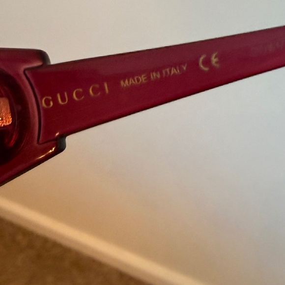 Pink Gucci Sunglasses - Picture 7 of 7